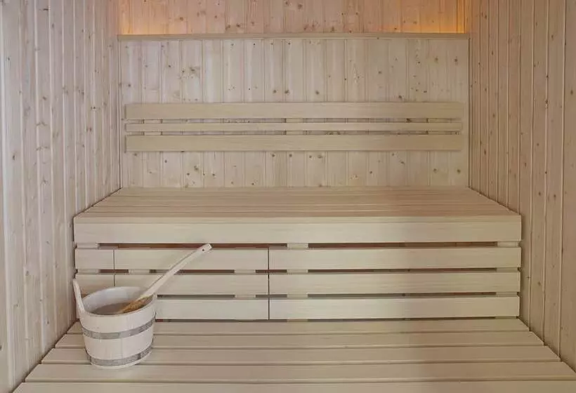 Отель Castellon Center, Affiliated by Meliá