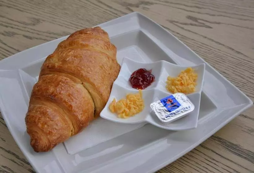 호텔 Cresta Lodge Harare