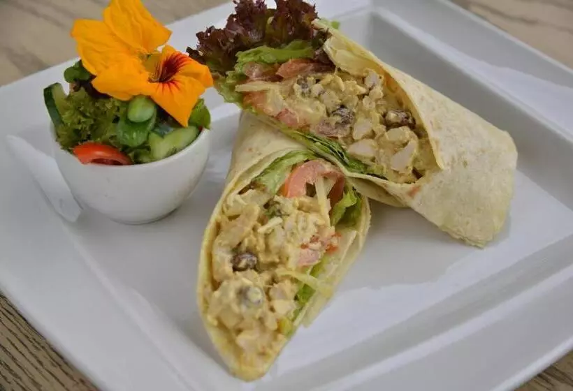 호텔 Cresta Lodge Harare