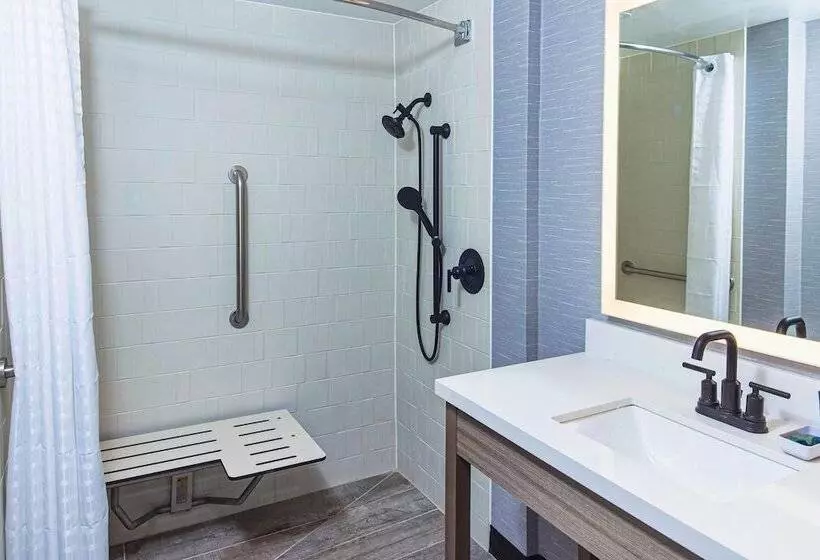 Отель Four Points By Sheraton Appleton