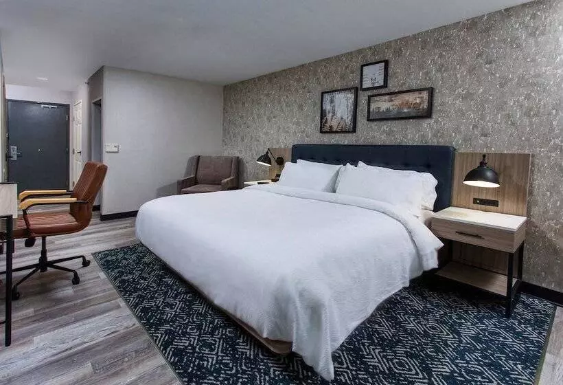 Отель Four Points By Sheraton Appleton