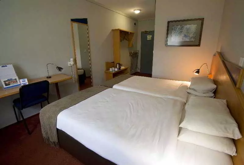 هتل Holiday Inn Express Beitbridge Inn