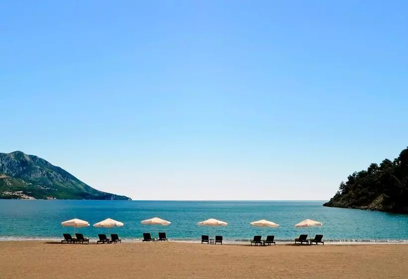 هتل Iberostar Waves Bellevue - All Inclusive