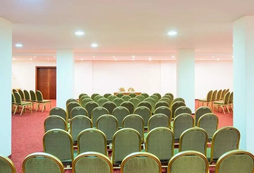 هتل Iberostar Waves Bellevue - All Inclusive