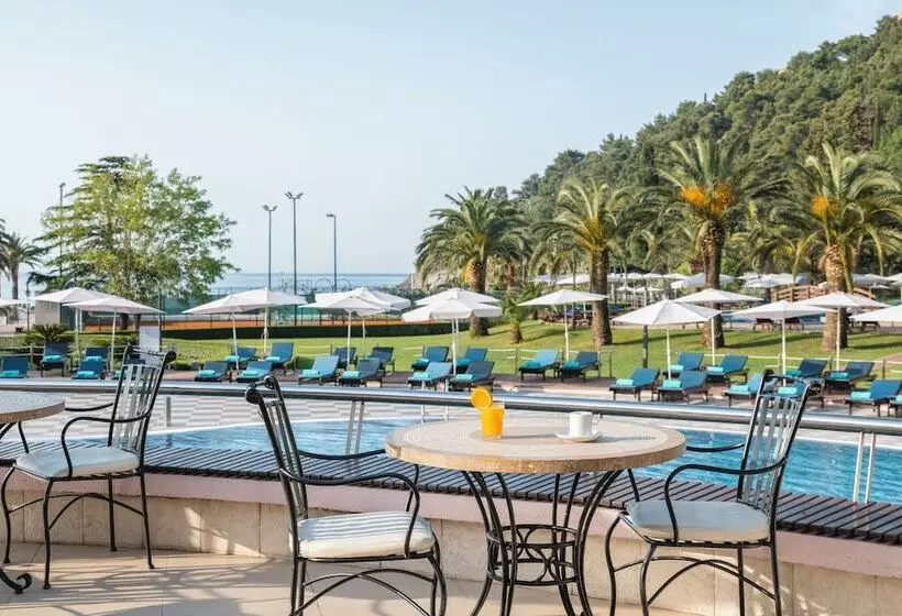 هتل Iberostar Waves Bellevue - All Inclusive