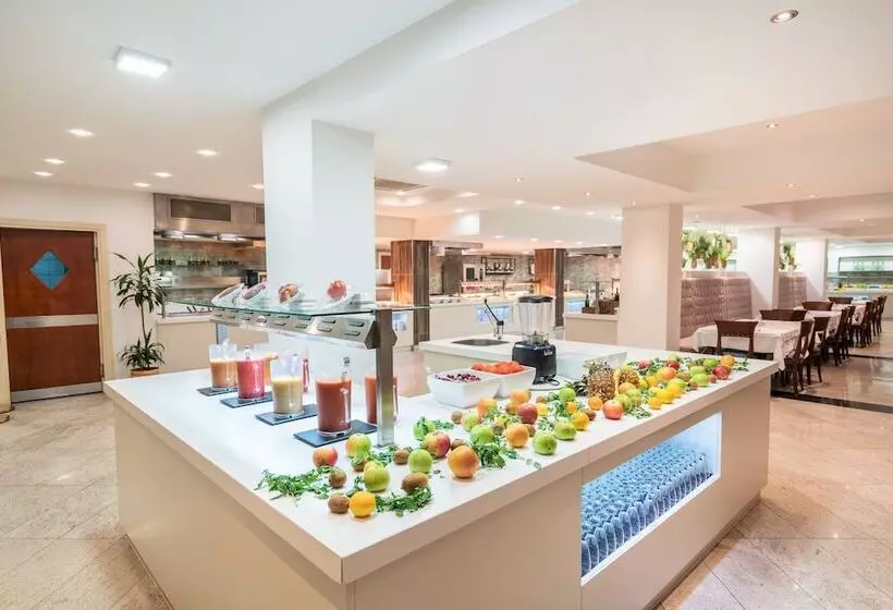 هتل Iberostar Waves Bellevue - All Inclusive