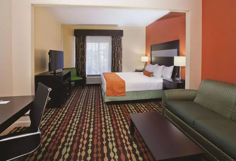 هتل La Quinta By Wyndham Florence