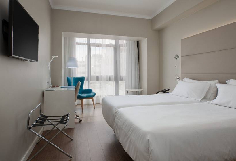 ホテル NH Las Palmas Playa Las Canteras