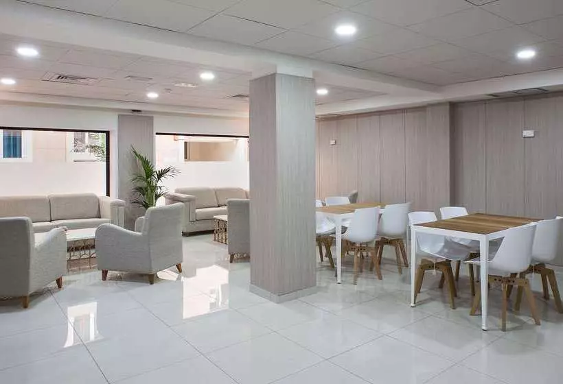 ホテル NH Las Palmas Playa Las Canteras