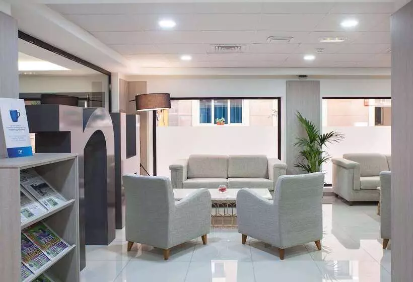 ホテル NH Las Palmas Playa Las Canteras