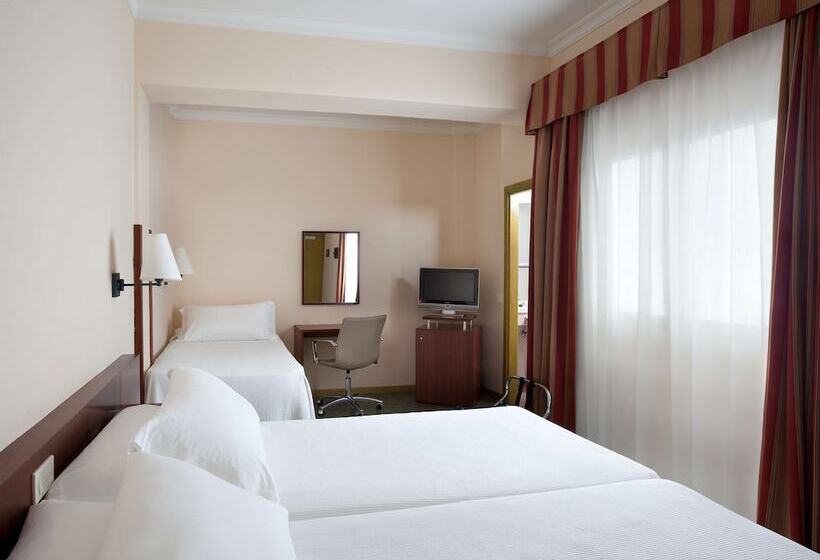 ホテル NH Las Palmas Playa Las Canteras