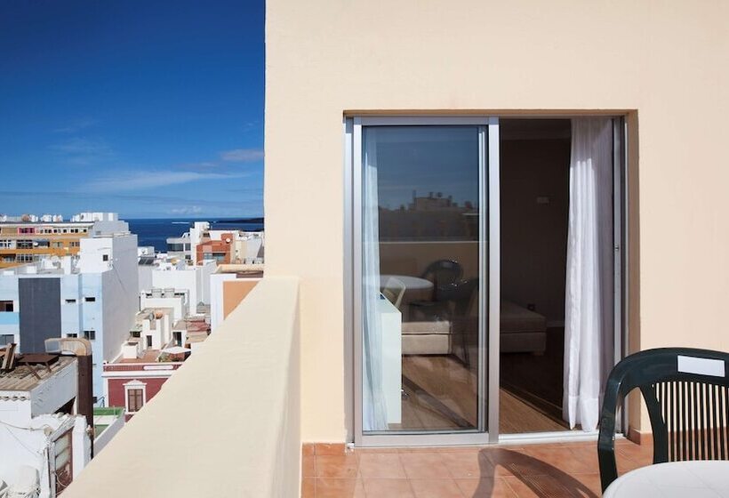 ホテル NH Las Palmas Playa Las Canteras