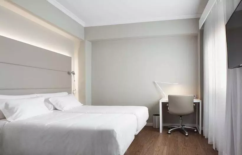 ホテル NH Las Palmas Playa Las Canteras