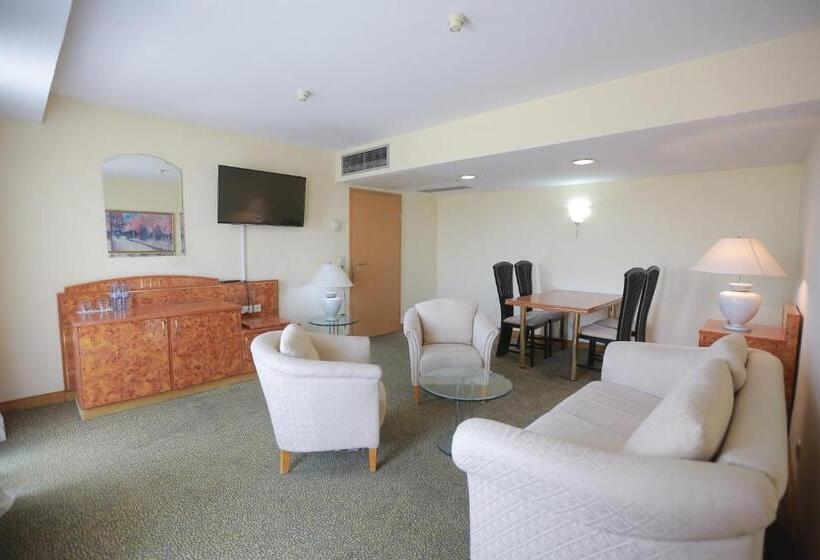 هتل Shodlik Palace