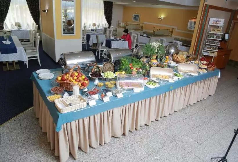 فندق Shodlik Palace