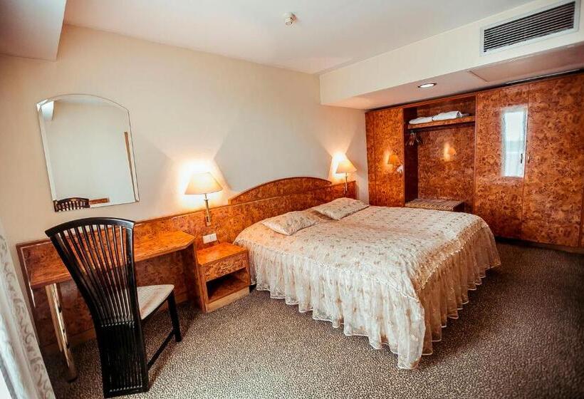 هتل Shodlik Palace