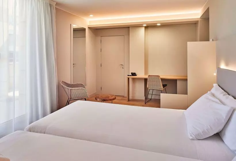 هتل Silken Reino De Aragon