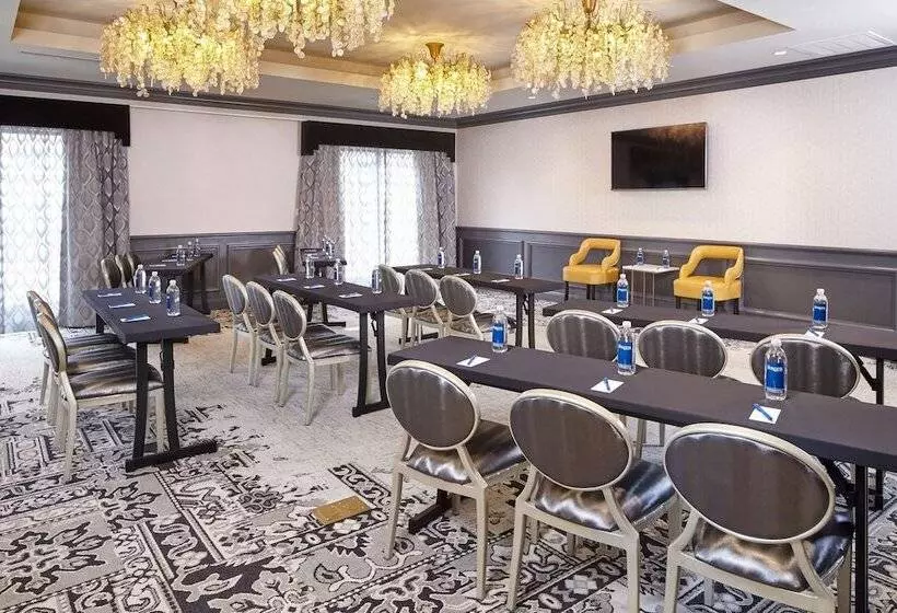 The Burgess Hotel, Atlanta, A Tribute Portfolio