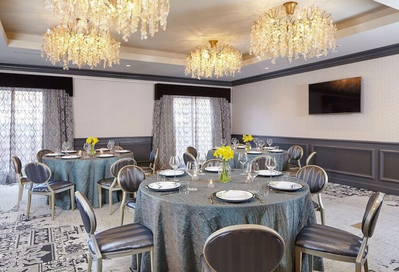 The Burgess Hotel, Atlanta, A Tribute Portfolio