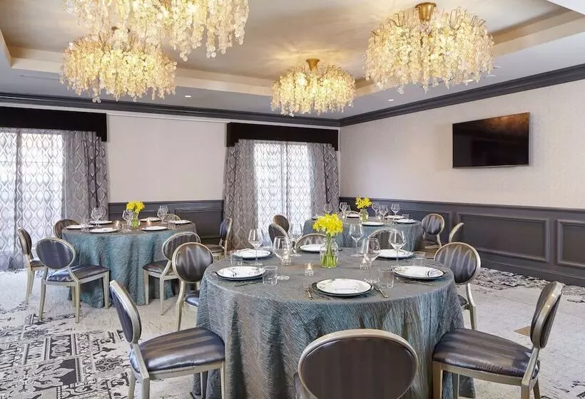 The Burgess Hotel, Atlanta, A Tribute Portfolio