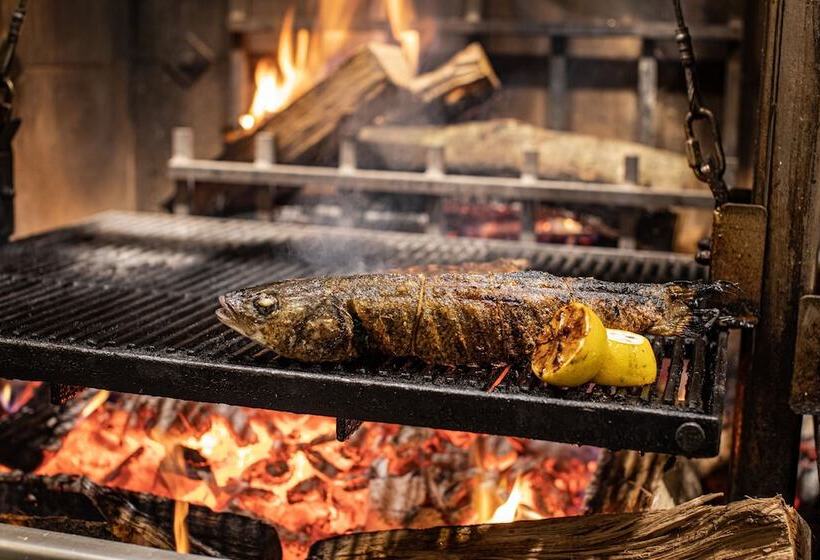 The Burgess Hotel, Atlanta, A Tribute Portfolio