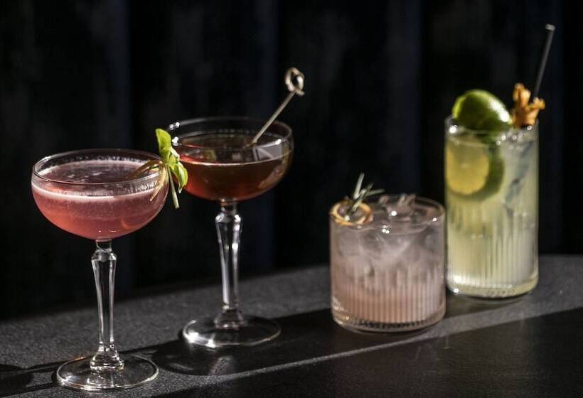 The Burgess Hotel, Atlanta, A Tribute Portfolio