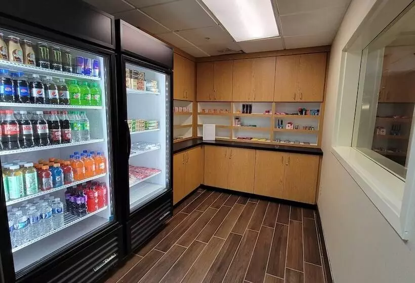 فندق Independent Sphc Cross Creek Inn & Suites