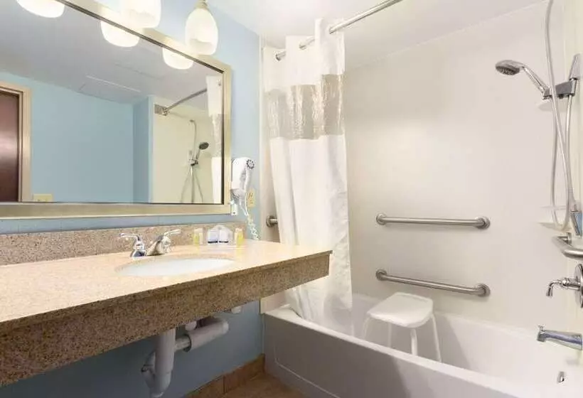 فندق Independent Sphc Cross Creek Inn & Suites