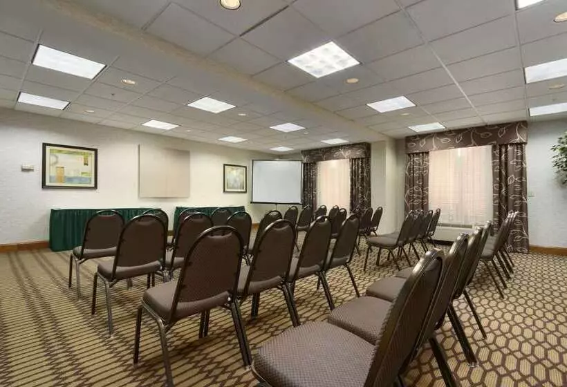 فندق Independent Sphc Cross Creek Inn & Suites