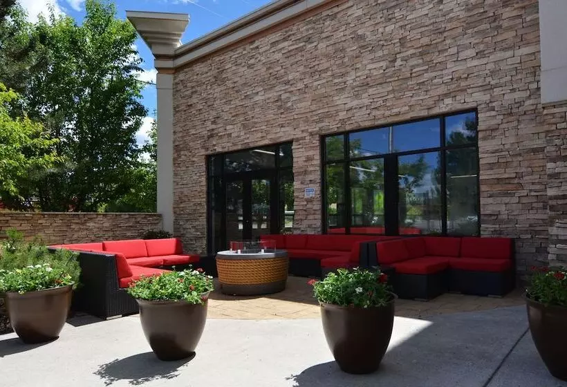 هتل Wood River Inn & Suite