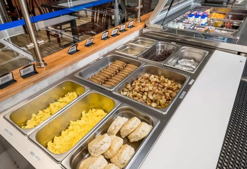 هتل Wood River Inn & Suite