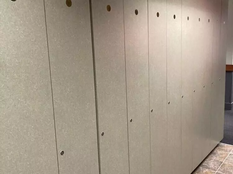 هتل Wood River Inn & Suite