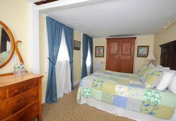 هتل Yankee Peddler Inn