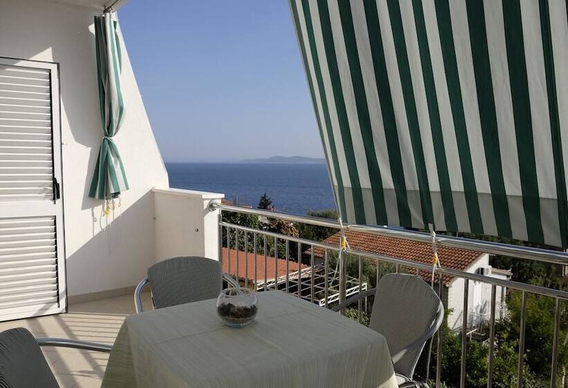 Apartments Duje O.gornji