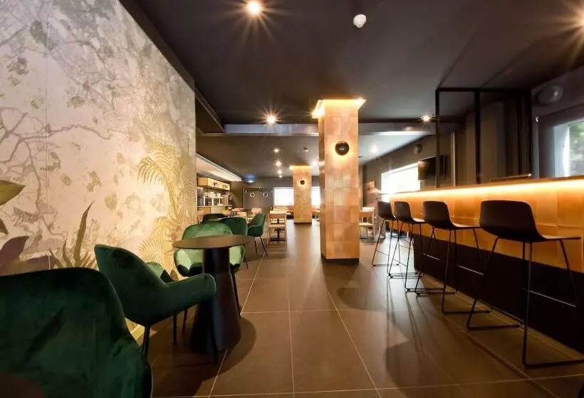 Aparthotel Atenea Valles