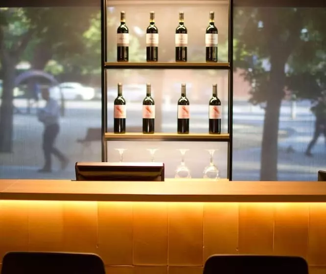 Aparthotel Atenea Valles