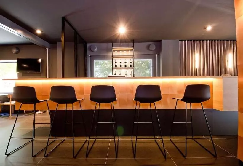 Aparthotel Atenea Valles