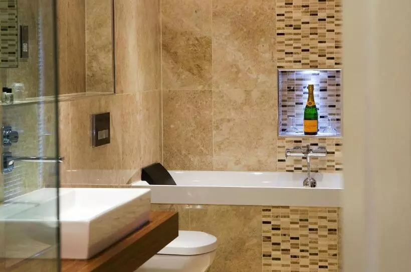 Applegarth Villa Hotel & Restaurant