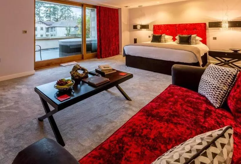 Applegarth Villa Hotel & Restaurant