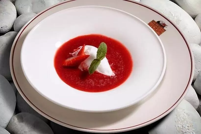 簡易ホテル Hostería De Guara