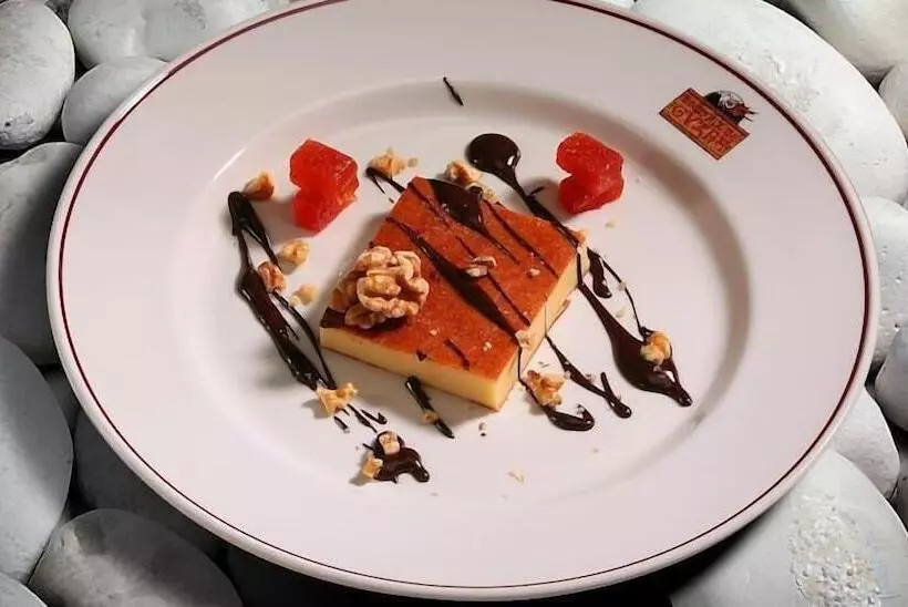 簡易ホテル Hostería De Guara