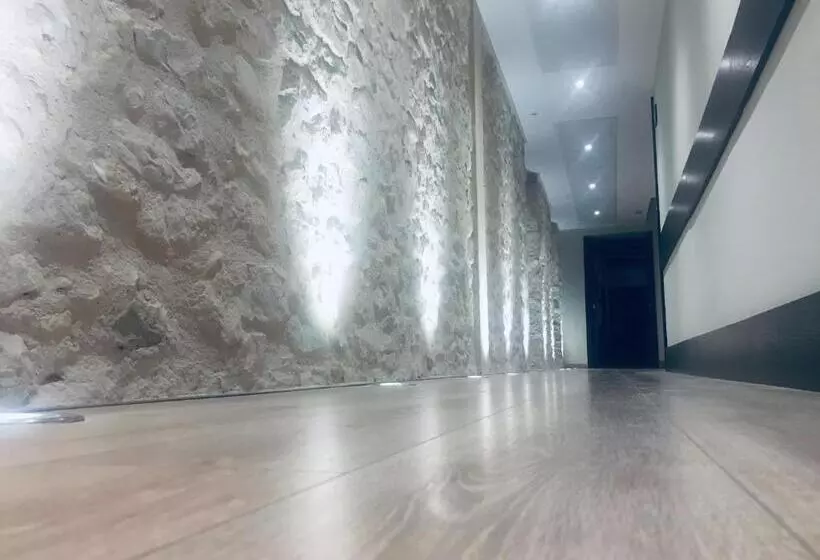 簡易ホテル De La Trucha