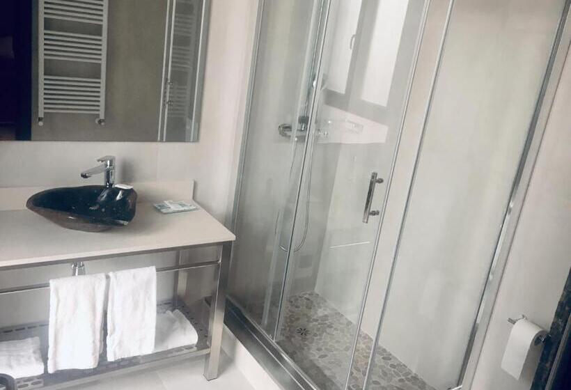 פונדק De La Trucha