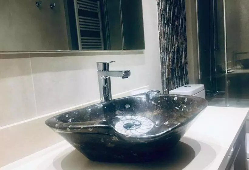 簡易ホテル De La Trucha