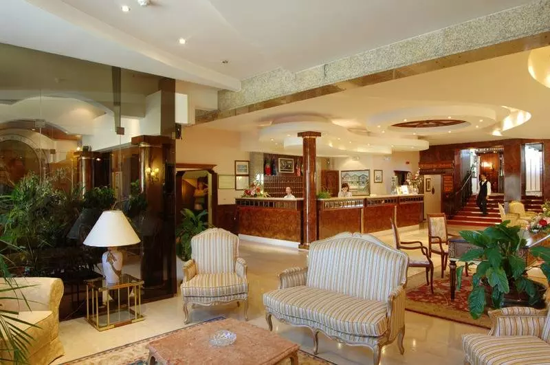 هتل Afonso V & Spa