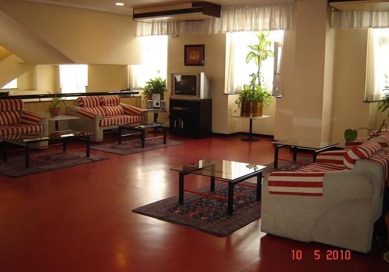 فندق Faranda Express Torrelavega