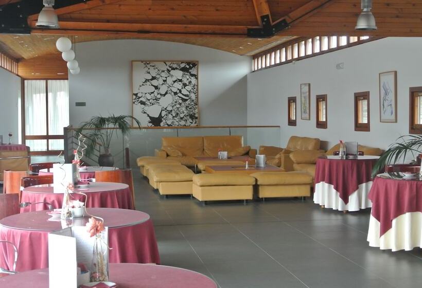 فندق Hospederia Parque De Monfragüe