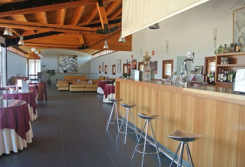 فندق Hospederia Parque De Monfragüe