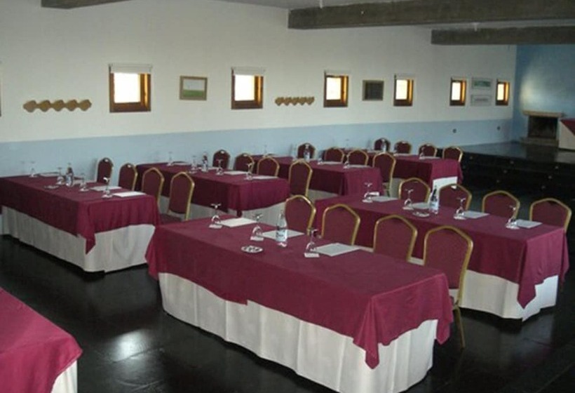 فندق Hospederia Parque De Monfragüe