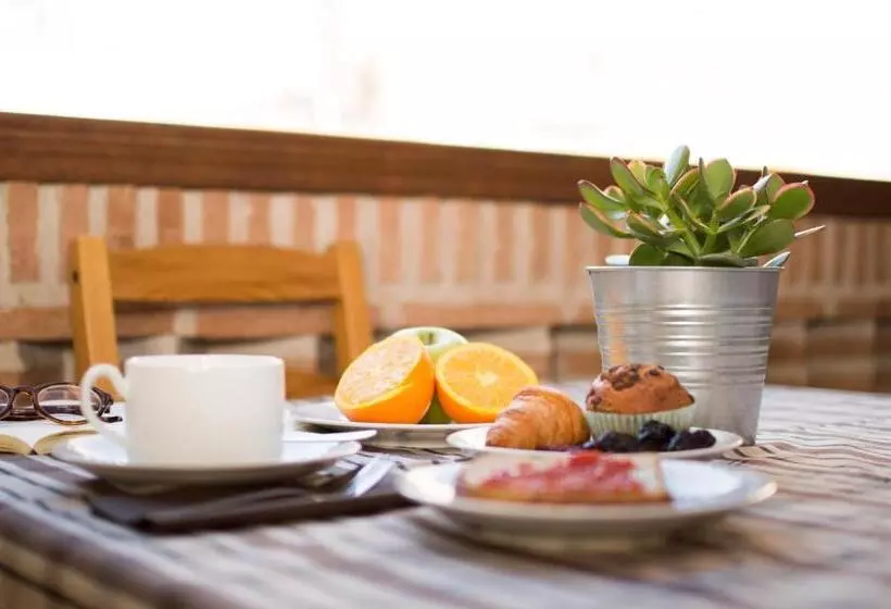 هتل La Posada De Manolo